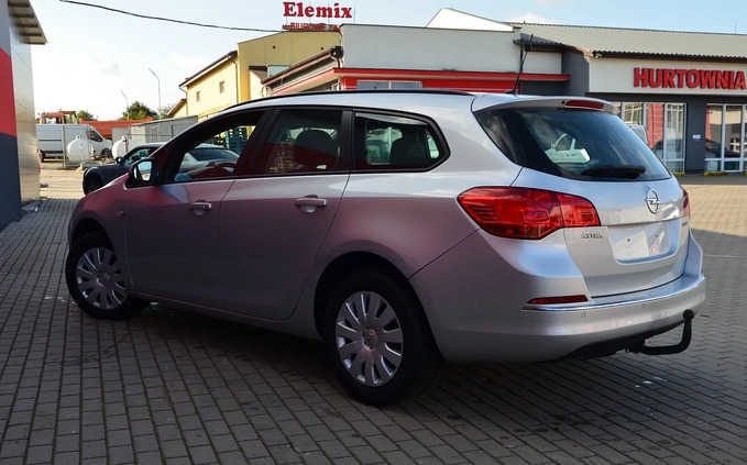 Opel Astra cena 25900 przebieg: 172000, rok produkcji 2016 z Tczew małe 29
